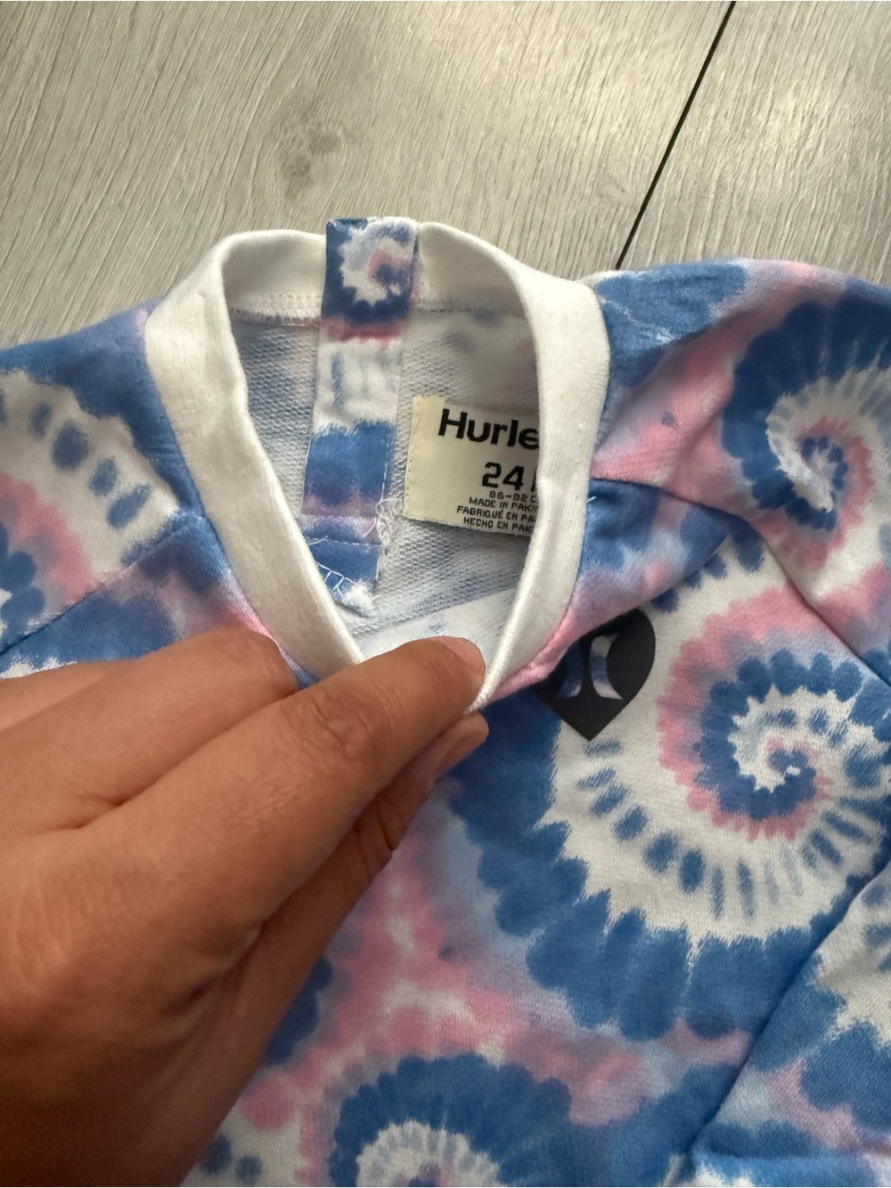 Hurley Set - Picture 3 of 3
